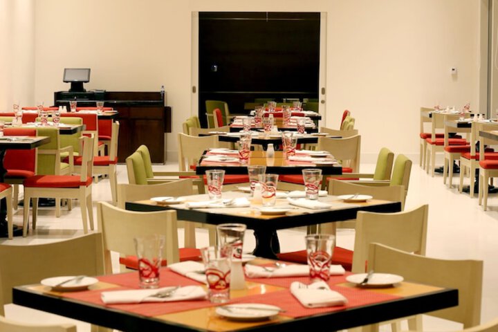 Dining 46 of 74