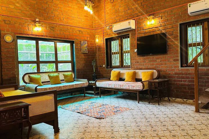Hotel Interior 4 of 28