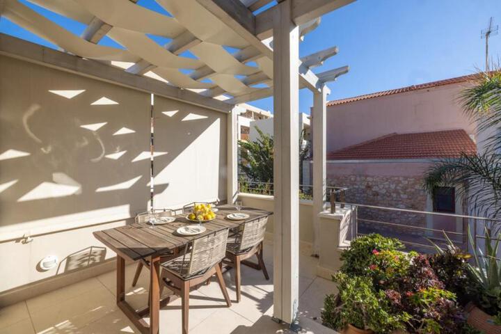 Terrace/Patio 4 of 23