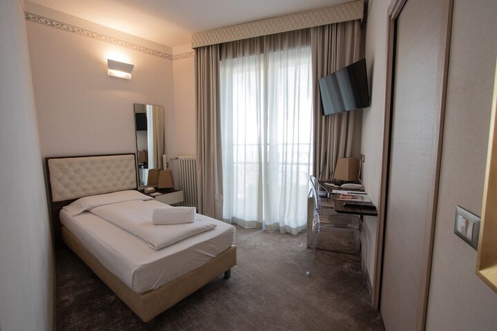 Room 31 of 58
