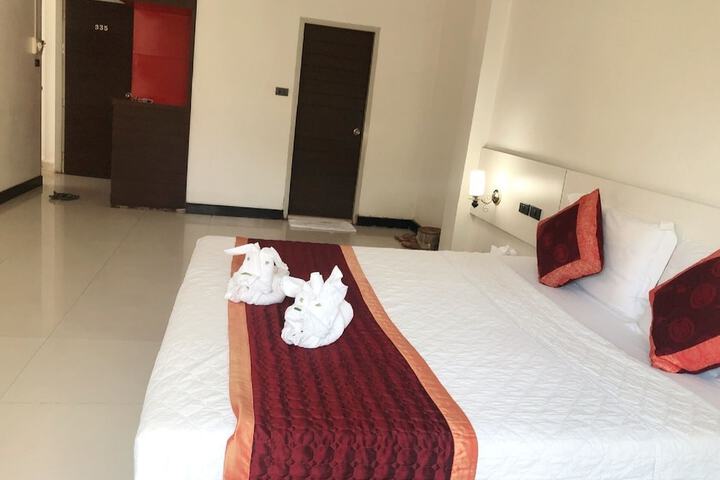 Room 15 of 30