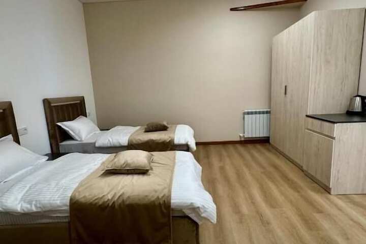 Room 12 of 43