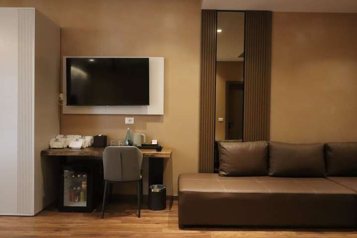Room 70 of 112
