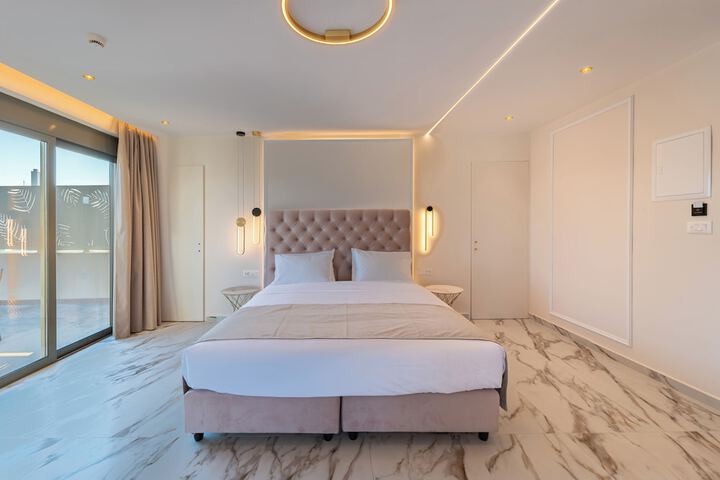 Room 74 of 187