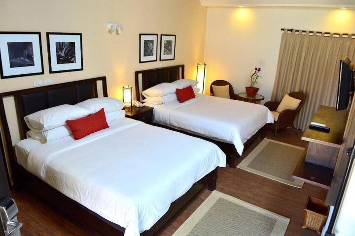 Room 6 of 53
