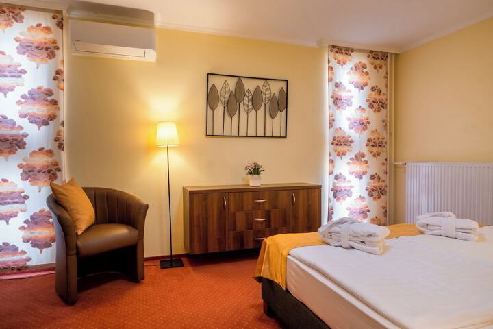 Room 20 of 81
