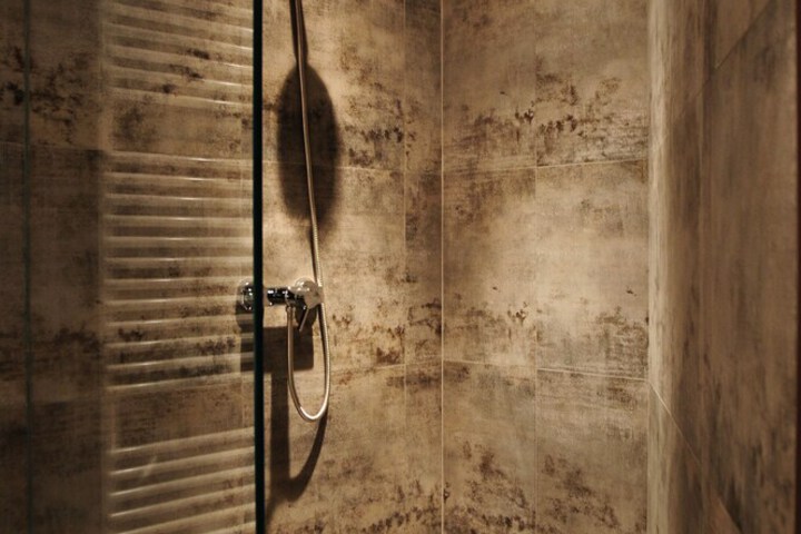 Room 25 of 31