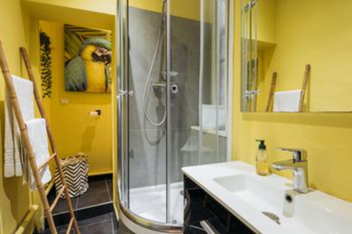 Room 4 of 24
