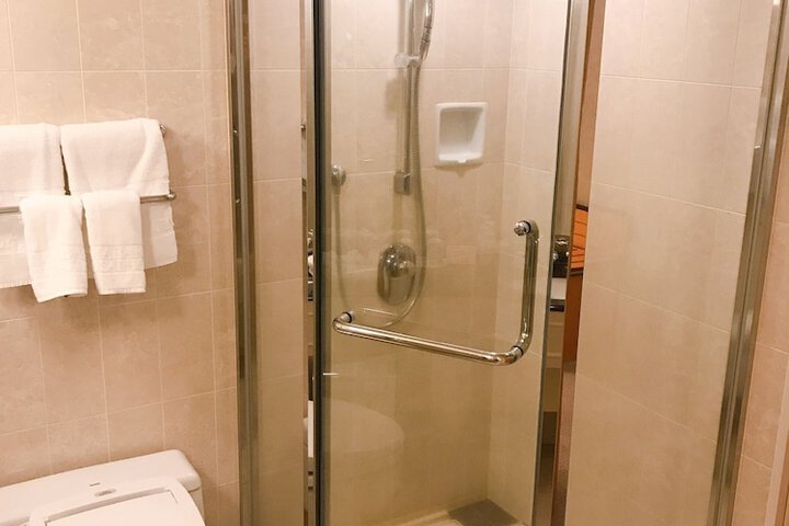Room 14 of 40