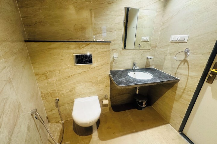 Room 45 of 74