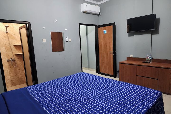 Room 17 of 59