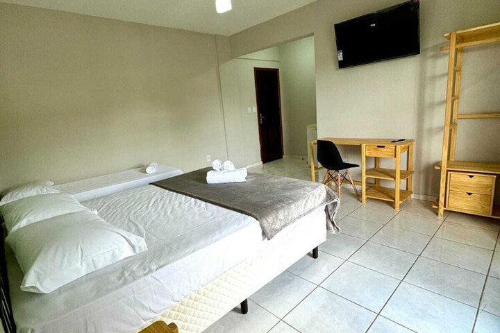 Room 4 of 23