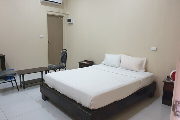 Room 12 of 45
