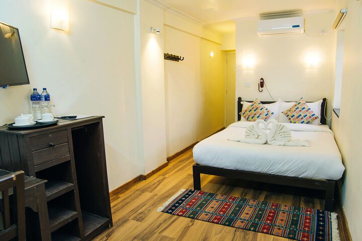 Room 15 of 36