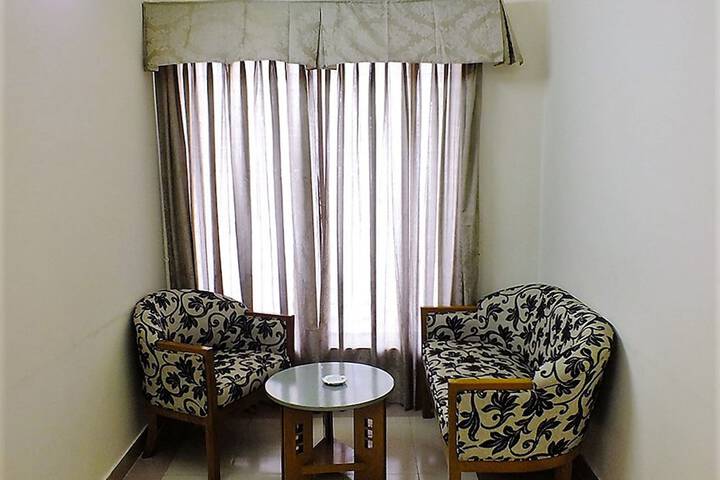 Room 11 of 48