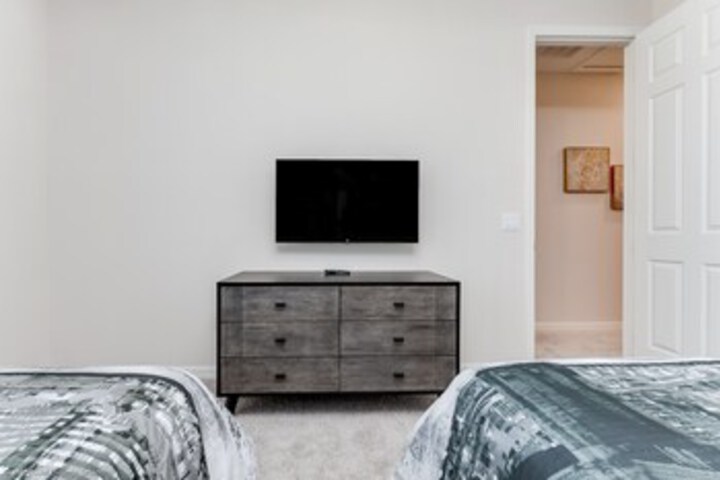Room 152 of 234