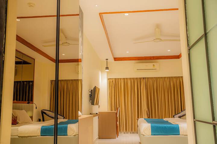 Room 10 of 38