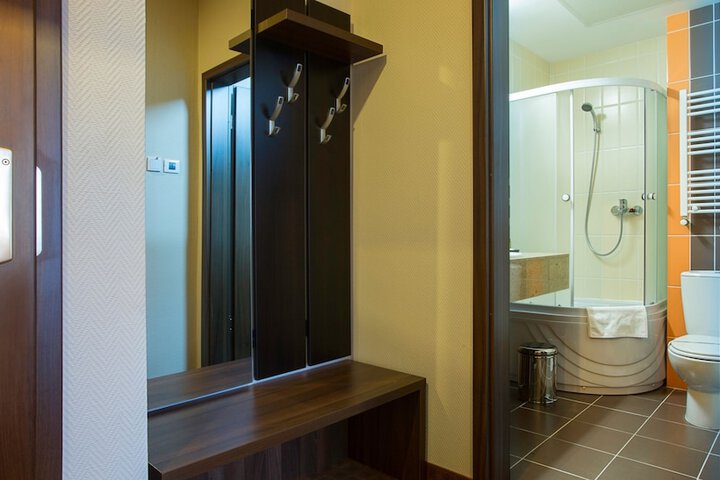 Clean Restrooms
