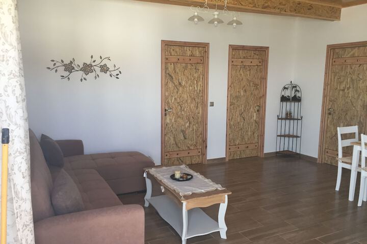Room 49 of 103