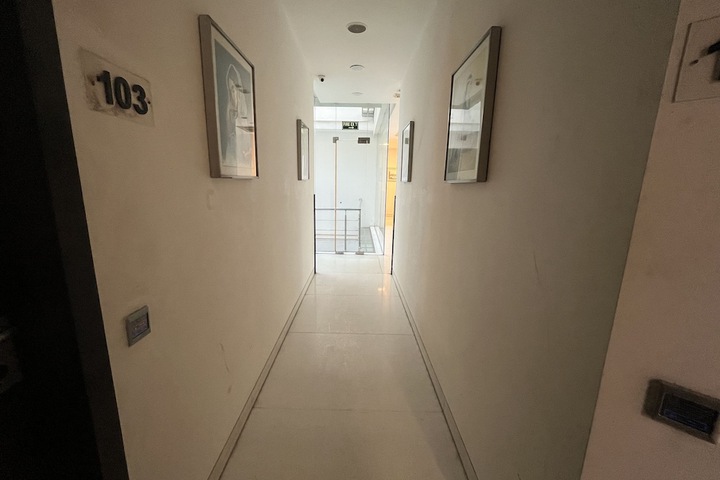 Room 73 of 137