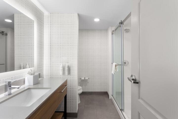 Bathroom shower