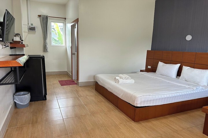 Room 8 of 61