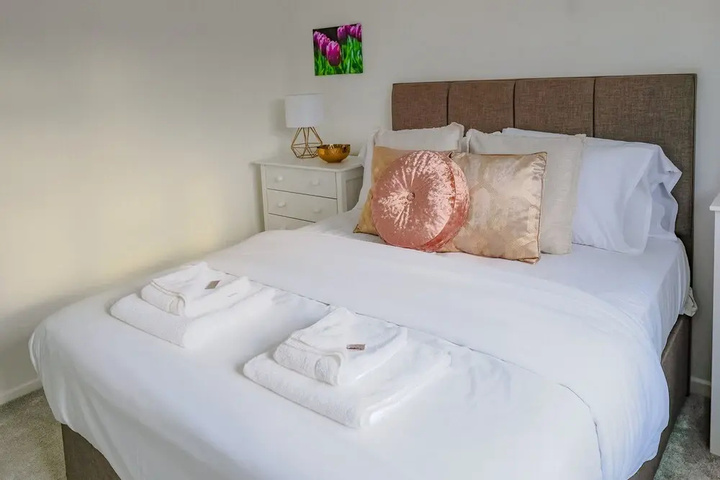 Room 3 of 18
