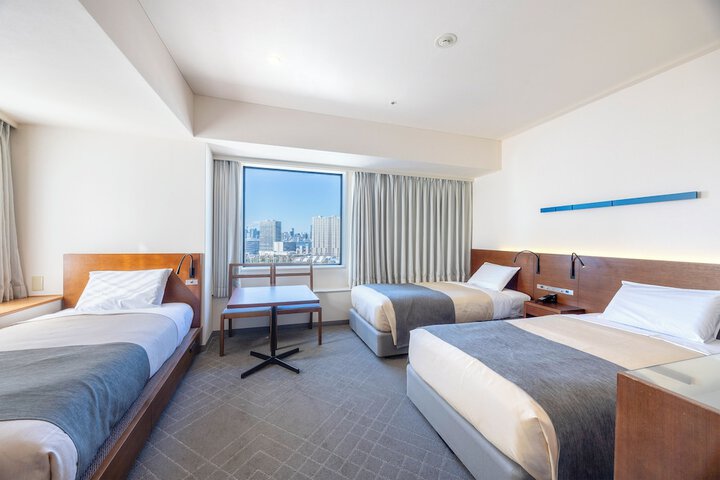 Room 50 of 100