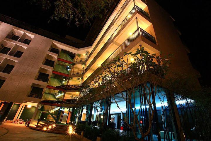 Hotel 27 of 27