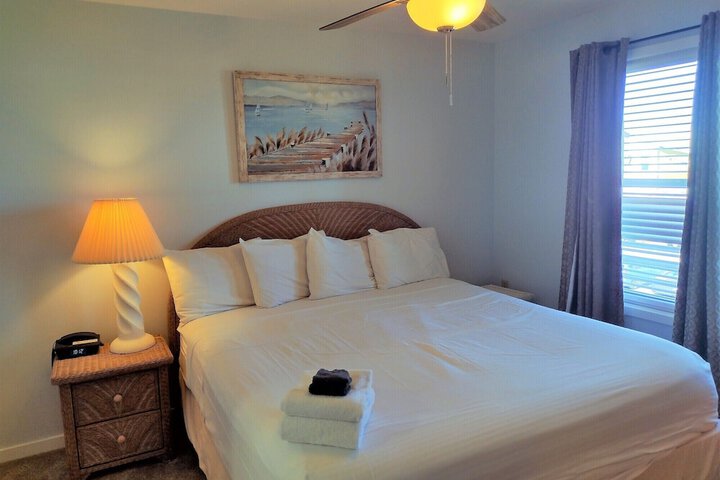 Room 33 of 333