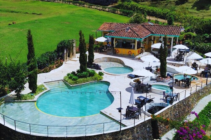 Pool 110 of 141