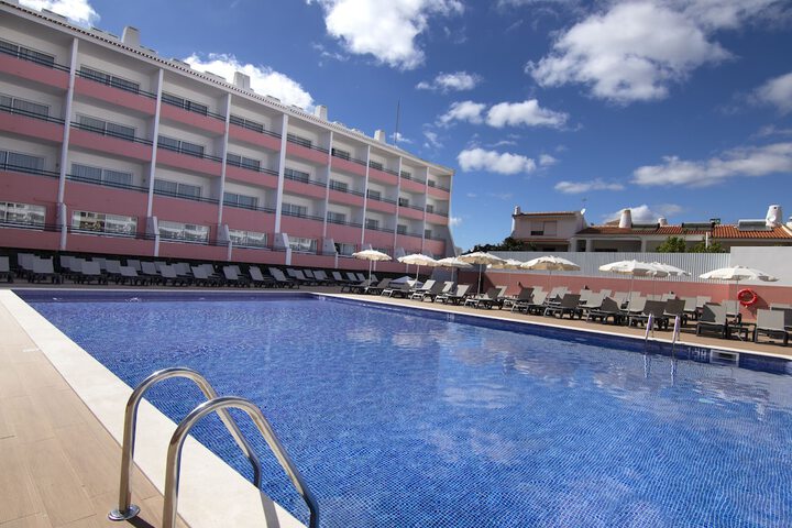 Pools & Facilities
