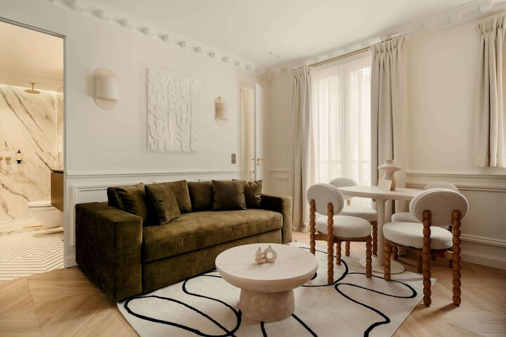 Room 41 of 62