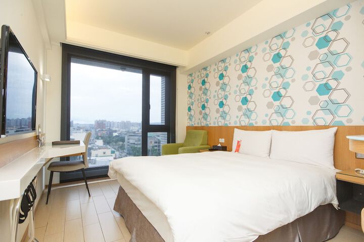 Room 20 of 40