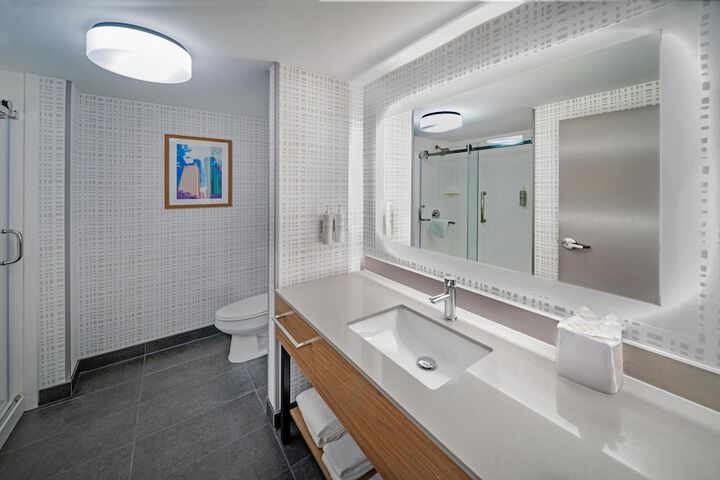 Bathroom shower