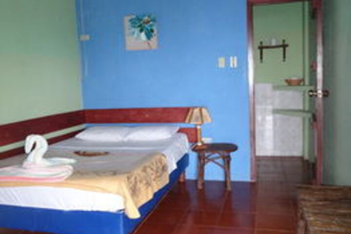 Room 8 of 28