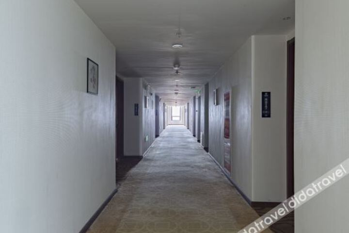 Hotel Interior 9 of 21