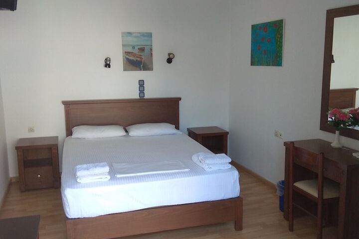 Room 10 of 70