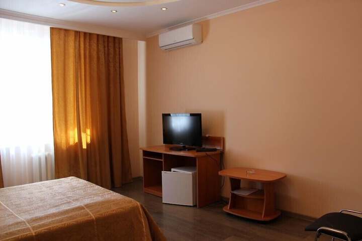 Room 38 of 64