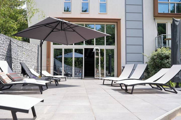 Terrace/Patio 166 of 174