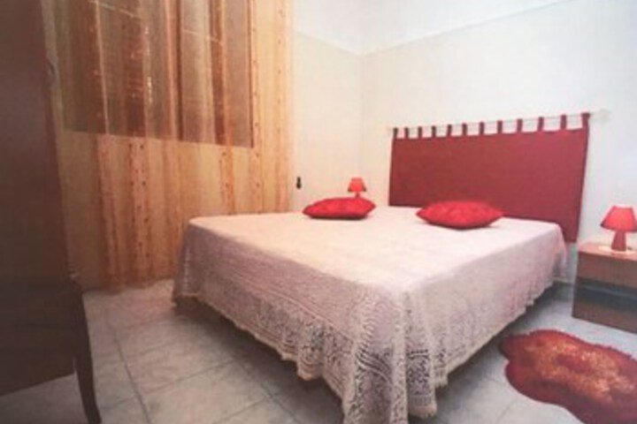 Room 14 of 19