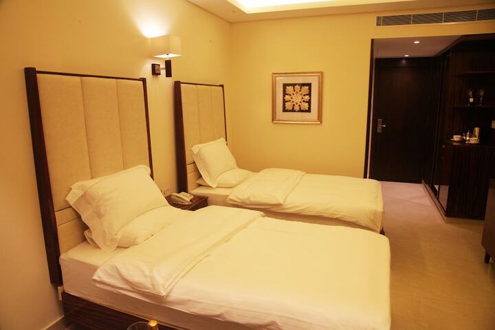 Room 14 of 35