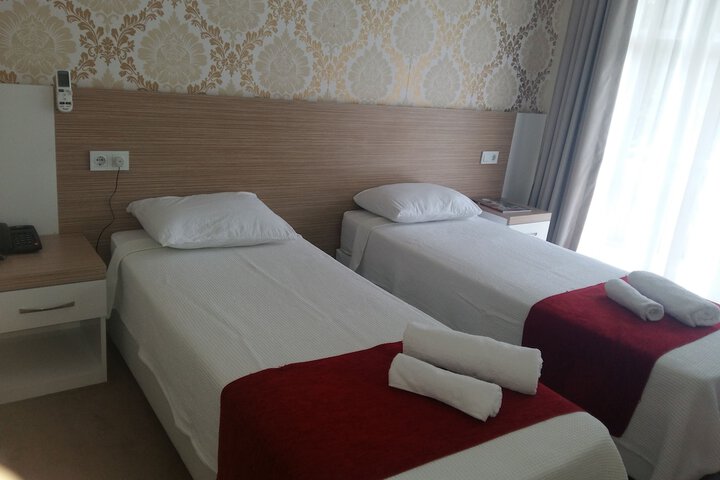 Room 26 of 63