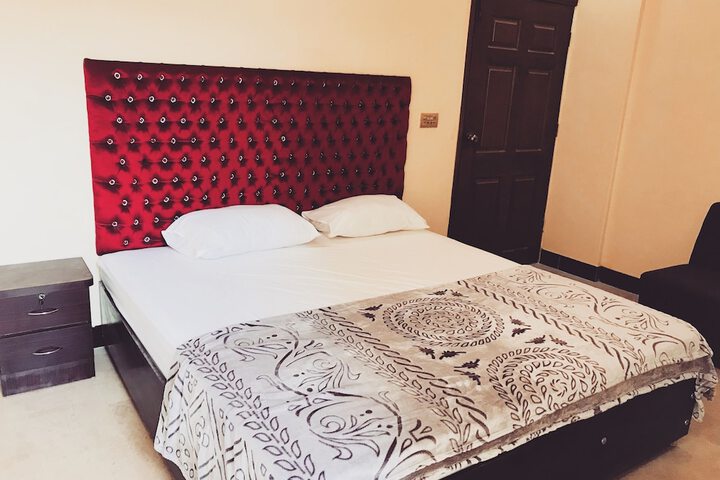 Room 7 of 29