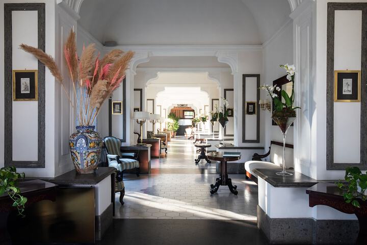 Guest Lobby