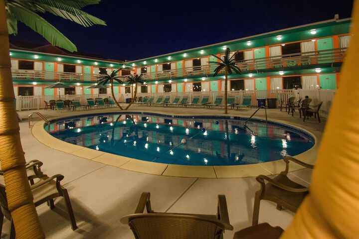Pool 22 of 30