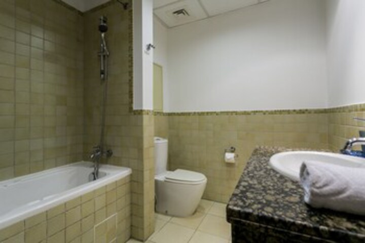 Room 5 of 28