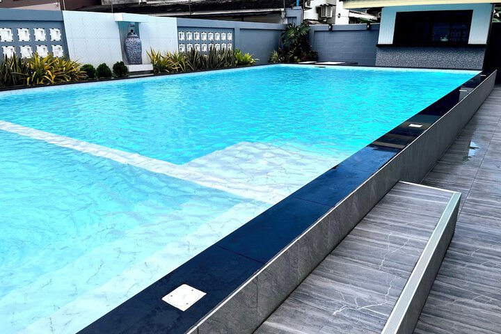 Pool 80 of 164