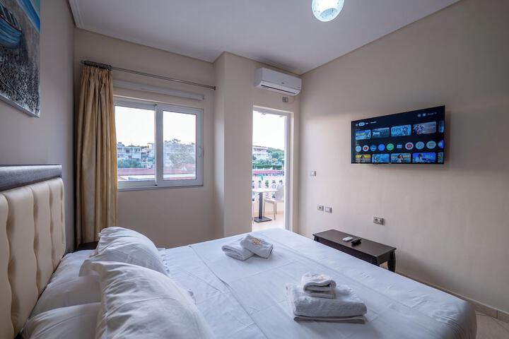 Room 18 of 84