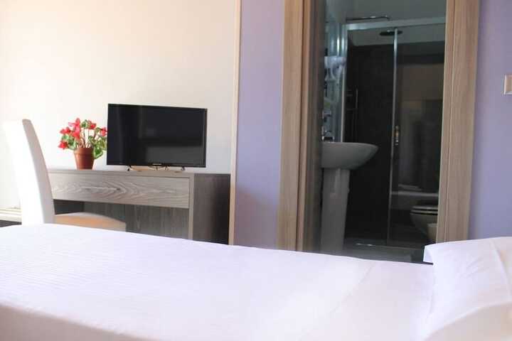 Room 14 of 41
